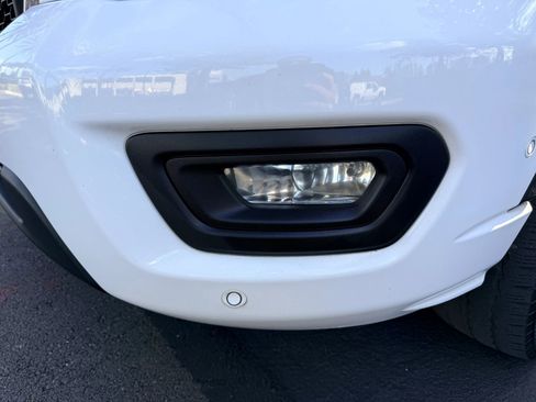 Used 2023 Ford Transit 350 XLT image 10