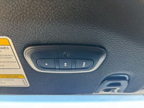 Used 2023 Jeep Wrangler Sport image 32