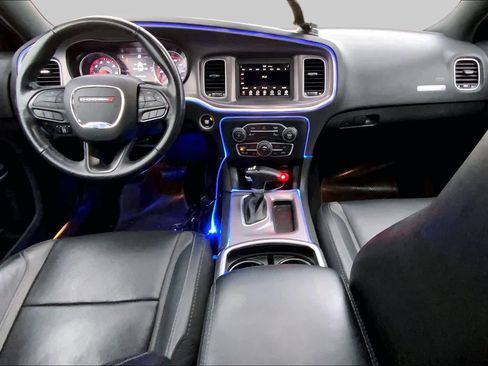 Used 2022 Dodge Charger SXT w/ Leather Interior Group RWD image 14