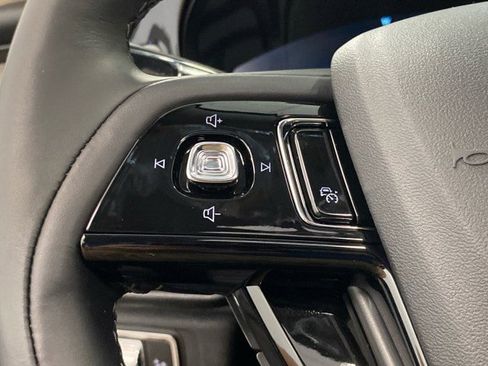 New 2025 Lincoln Corsair Reserve w/ Equipment Group 202A image 19