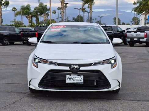 Used 2024 Toyota Corolla LE image 2