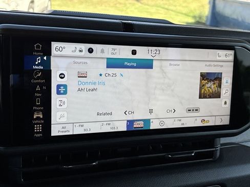 New 2025 Jeep Gladiator Sport image 26