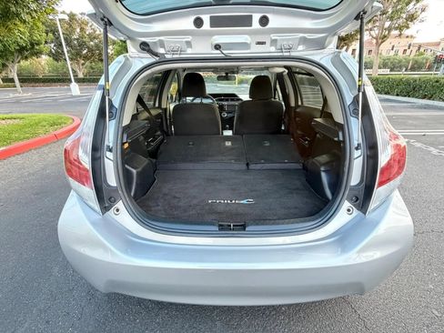 Used 2015 Toyota Prius C Two FWD image 17