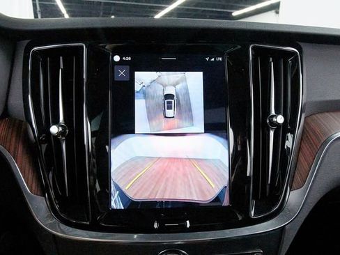 Certified 2025 Volvo V60 B5 Cross Country Plus image 13