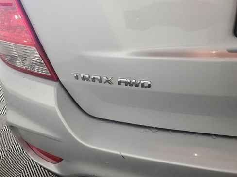 Used 2022 Chevrolet Trax LS w/ Tint and Cruise Package image 31