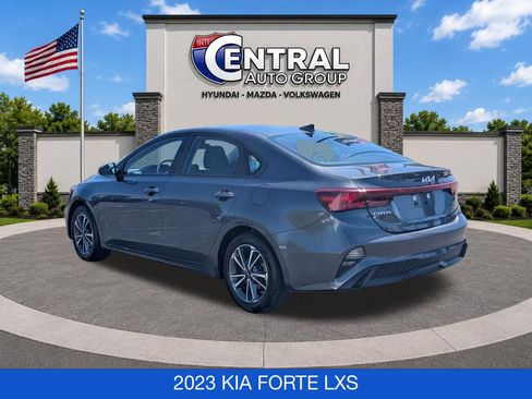 Used 2023 Kia Forte LXS FWD image 6