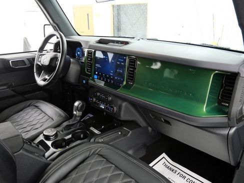 Used 2025 Ford Bronco Big Bend AWD/4WD image 16