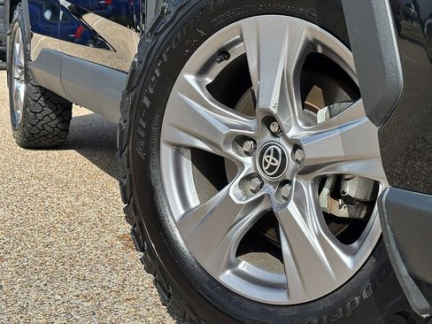 Used 2025 Toyota RAV4 XLE FWD image 2
