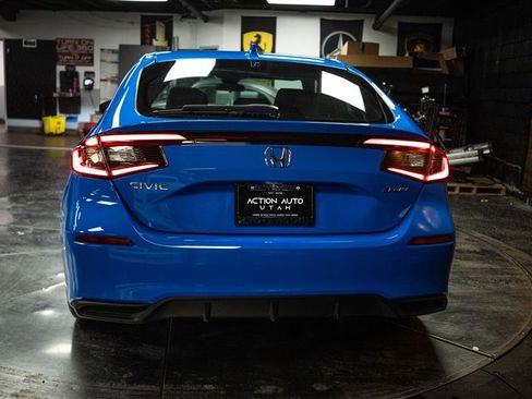 Used 2025 Honda Civic Sport image 6