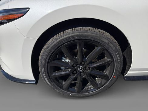 New 2026 MAZDA MAZDA3 Hatchback w/ Appearance Package image 9