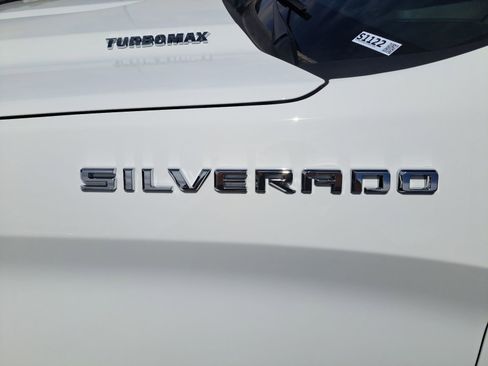 Used 2025 Chevrolet Silverado 1500 LT AWD/4WD image 15