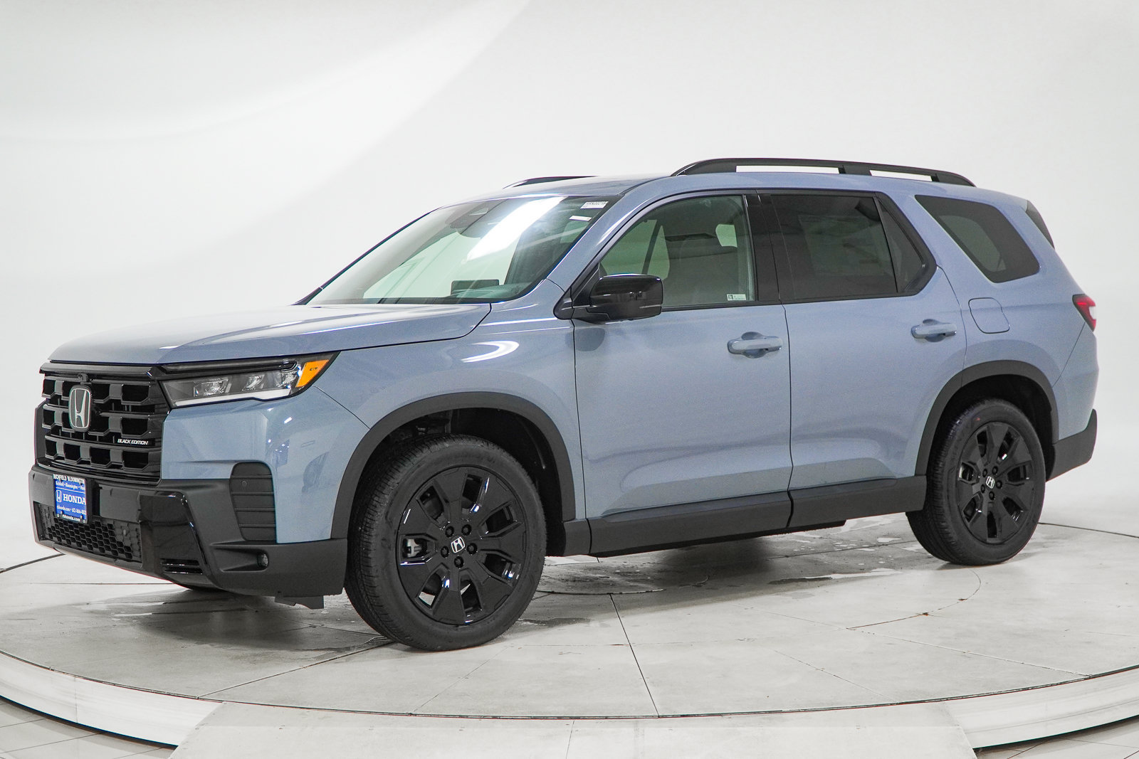 New 2026 Honda Pilot Black Edition image 4