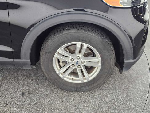 Used 2020 Ford Explorer XLT RWD image 9