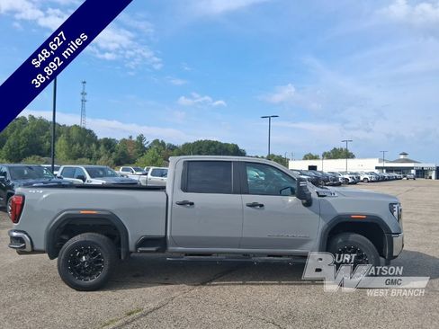 Used 2025 GMC Sierra 2500 Pro w/ Convenience Package AWD/4WD image 7