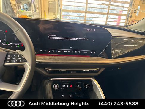 New 2025 Audi Q5 2.0T Premium Plus image 18