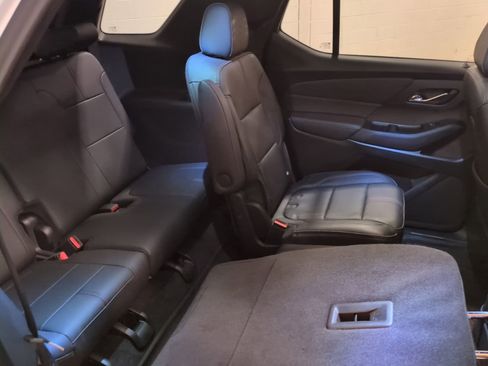 Used 2023 Chevrolet Traverse RS w/ LPO, Floor Liner Package AWD/4WD image 13
