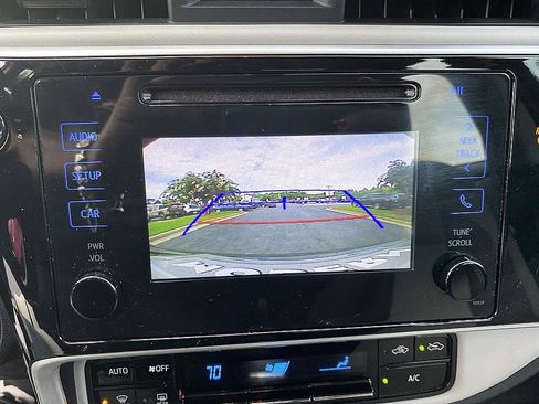 Certified 2017 Toyota Corolla LE FWD image 15