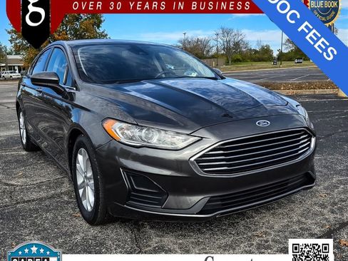 Used 2020 Ford Fusion SE FWD image 1
