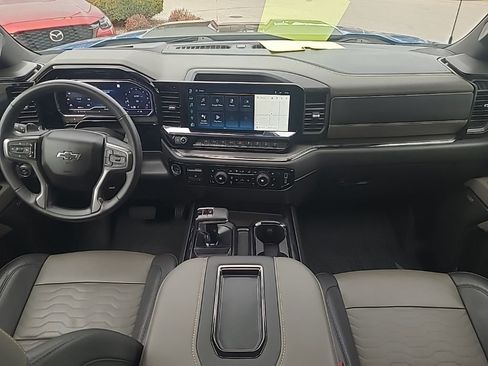 Used 2022 Chevrolet Silverado 1500 ZR2 image 12