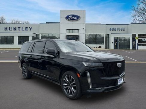 Used 2021 Cadillac Escalade ESV Sport Platinum AWD/4WD image 3