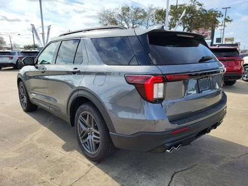 New 2026 Ford Explorer ST image 8