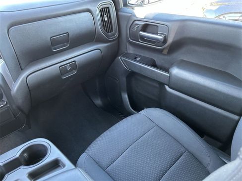 Used 2019 Chevrolet Silverado 1500 Custom Trail Boss w/ Custom Convenience Package image 5