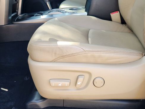 Used 2018 Toyota 4Runner Limited image 22