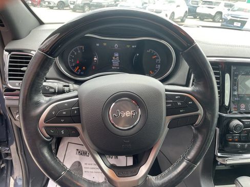Used 2020 Jeep Grand Cherokee Overland AWD/4WD image 37