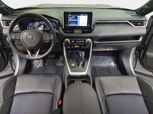 Used 2020 Toyota RAV4 XSE image 10