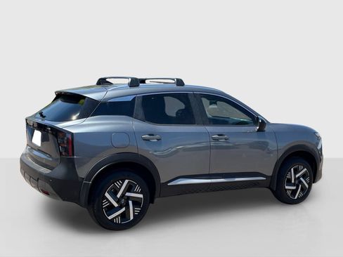 New 2026 Nissan Kicks SV w/ Cold Weather Package FWD image 4