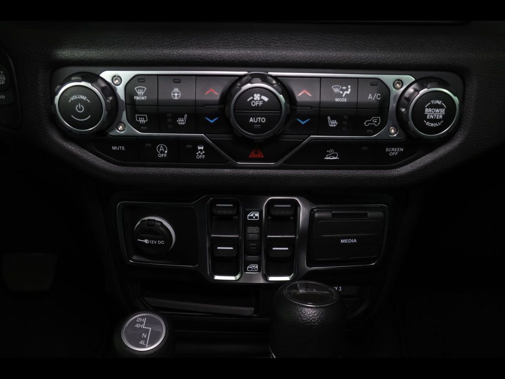 Used 2024 Jeep Gladiator Sport AWD/4WD image 25