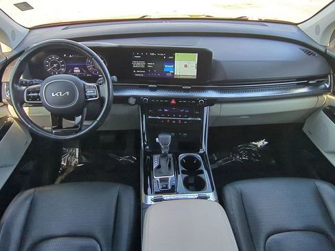 Used 2023 Kia Carnival SX Prestige image 15
