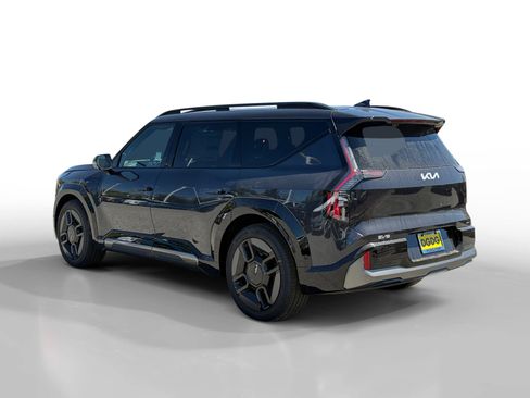 New 2026 Kia EV9 GT-Line AWD/4WD image 3