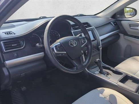 Used 2016 Toyota Camry SE FWD image 9