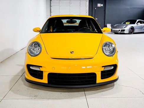Used 2008 Porsche 911 GT2 RWD image 5
