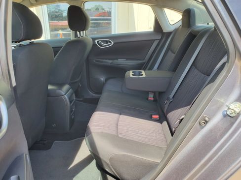 Used 2019 Nissan Sentra SV FWD image 31