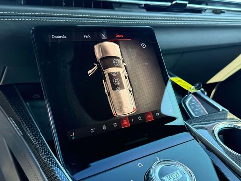 Used 2026 Cadillac Escalade V w/ LPO, ONYX Package image 52