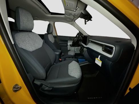 New 2026 Ford Maverick XLT w/ XLT Luxury Package image 31