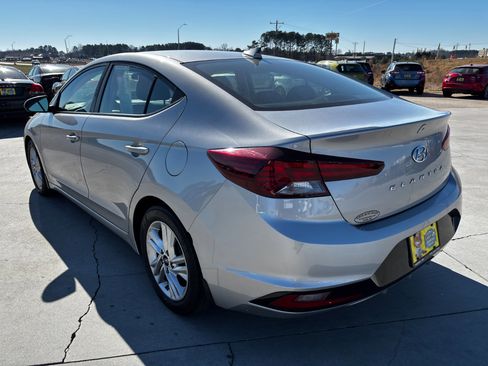 Used 2020 Hyundai Elantra SEL image 6