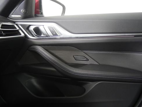 Used 2025 BMW 430i w/ Premium Package image 29