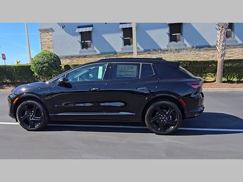 New 2026 Chevrolet Equinox EV RS image 17