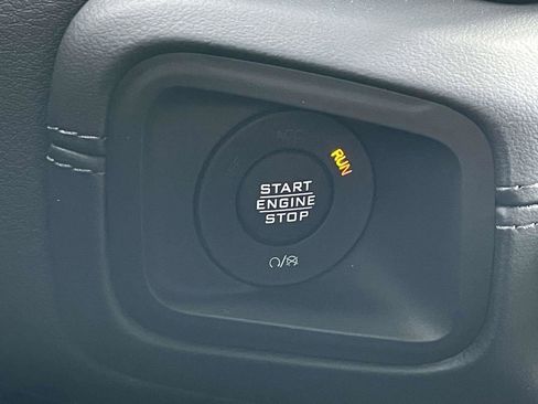 New 2025 Jeep Gladiator Rubicon image 16