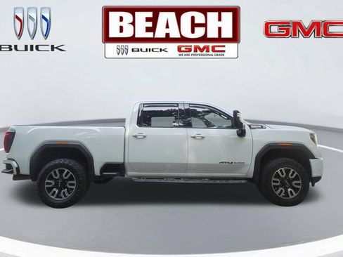 Used 2022 GMC Sierra 2500 AT4 w/ AT4 Preferred Package AWD/4WD image 4