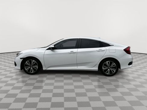 Certified 2017 Honda Civic EX-T image 3