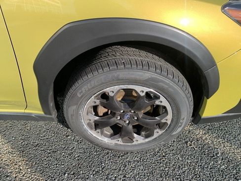 Used 2023 Subaru Crosstrek 2.0i Premium image 9