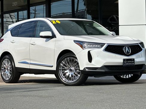 Used 2024 Acura RDX w/ Technology Package AWD/4WD image 2