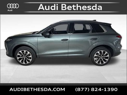 New 2026 Audi Q3 quattro 2.0T AWD/4WD image 4