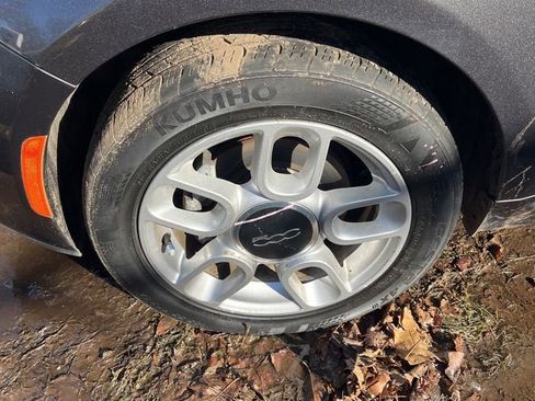 Used 2015 FIAT 500 Pop image 17