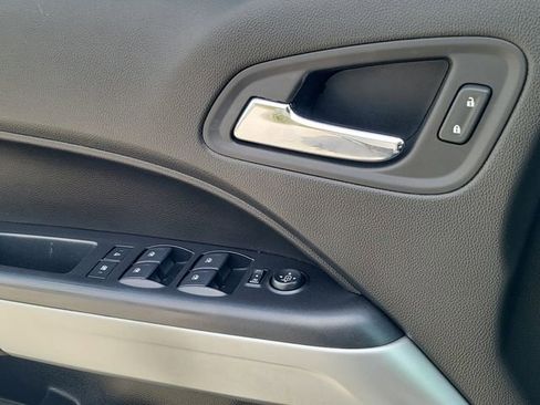 Used 2019 Chevrolet Colorado LT w/ LT Convenience Package image 17