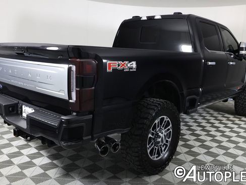 Used 2025 Ford F250 Platinum w/ Platinum Plus Package AWD/4WD image 5